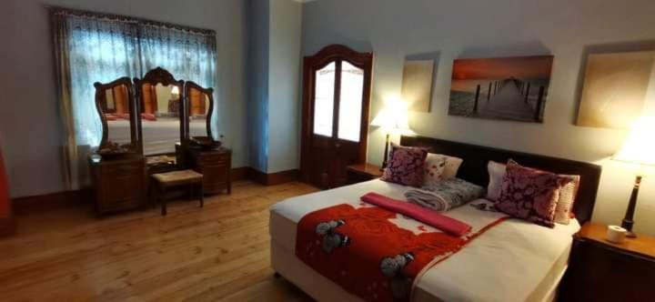 Neo & Ruks Bellville Guest house